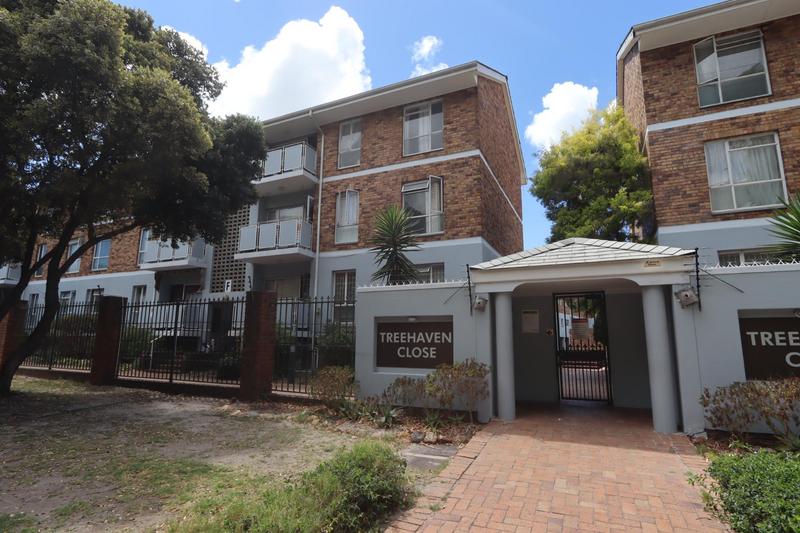 2 Bedroom Property for Sale in Claremont Western Cape